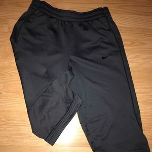 Nike Dri-Fit Workout Capris